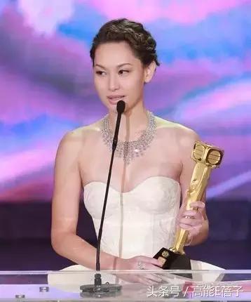 涔愭槗鐜叉浘鍔辩弽涓や汉璋佸彛纰戝ソ,涔愭槗鐜叉浘鍔辩弽tvb灞卞ご鏂囧寲