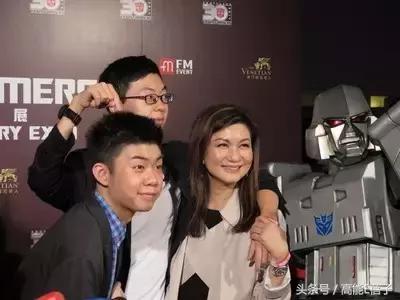 涔愭槗鐜叉浘鍔辩弽涓や汉璋佸彛纰戝ソ,涔愭槗鐜叉浘鍔辩弽tvb灞卞ご鏂囧寲