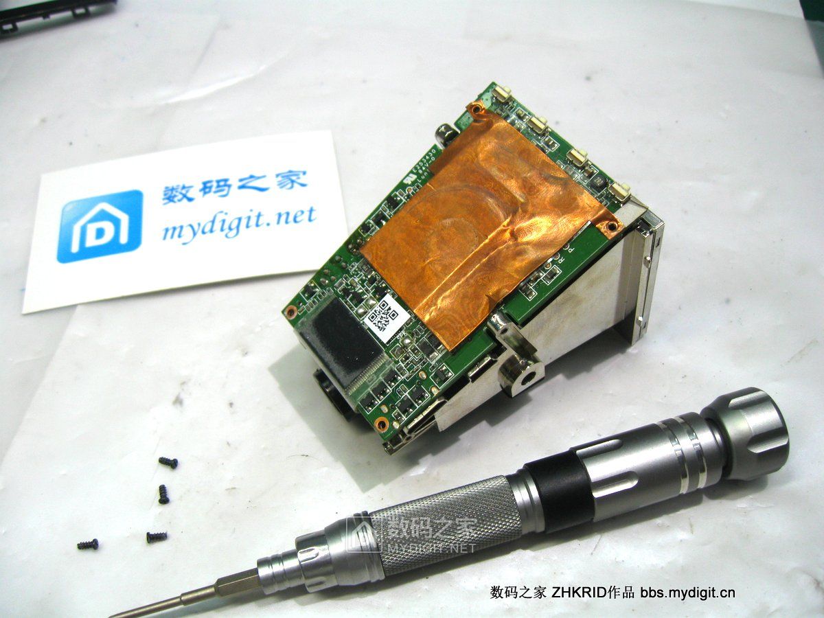 趴趴狗行车记录仪镜头拆解,零镜行车记录仪拆解评测