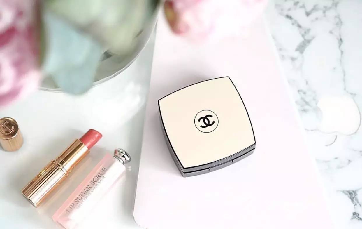 妈妈我买了喜之郎，哦是香奶奶果冻气垫耶！