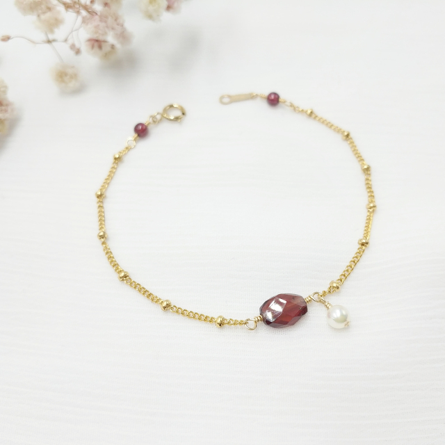 最美石榴石,石榴石女性美容石