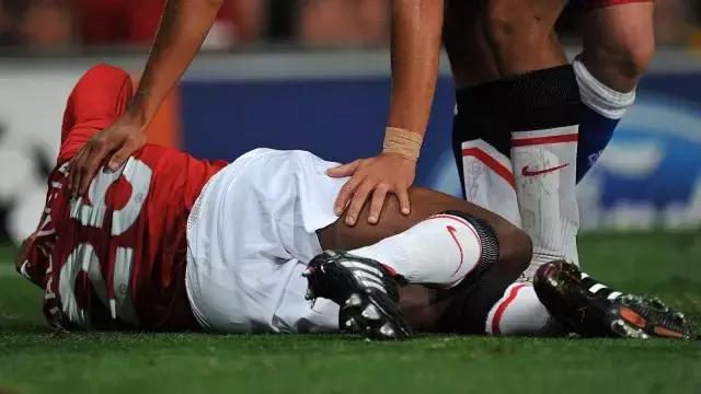 足球比赛涉及的安全问题,足球比赛意外险多少钱