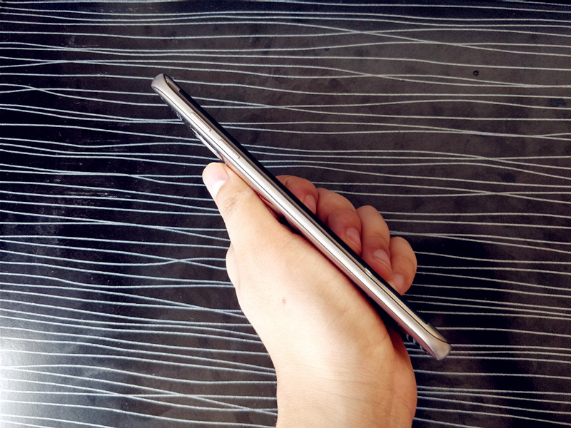 三星s7edge黑色128g,三星s7edge多少钱