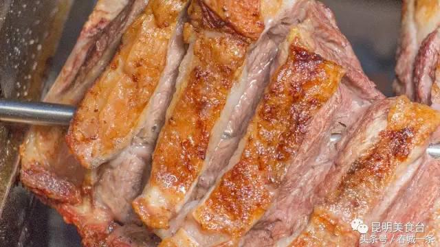 隐藏在昆明村庄里的3家烤羊店，老司机用3个月才找到的