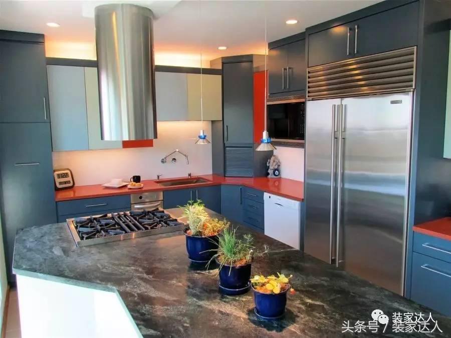 橱柜蓝色搭配什么颜色的吊柜,厨房的橱柜颜色天蓝色好看吗