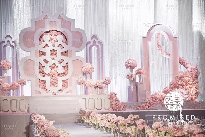 户外婚礼场景布置效果图,红色系婚礼户外布置场景