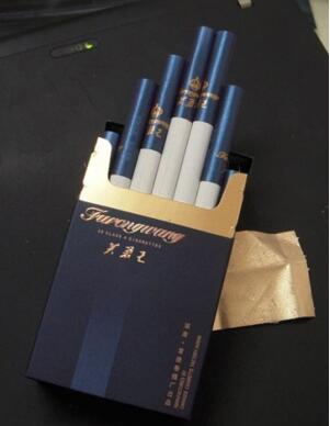 职高权重,中国香烟界的王者不单单只有九五之尊与中华