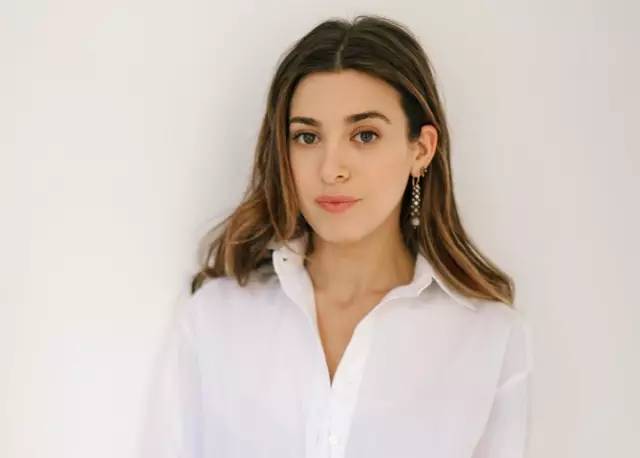 卡宾销售大跌24%；UN关闭英*旗国**舰店；JuicyCouture换创意总监；天猫奢侈品APP上线