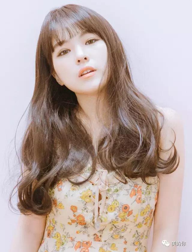 黄皮适合染什么颜色的发色显白,换发色耐看