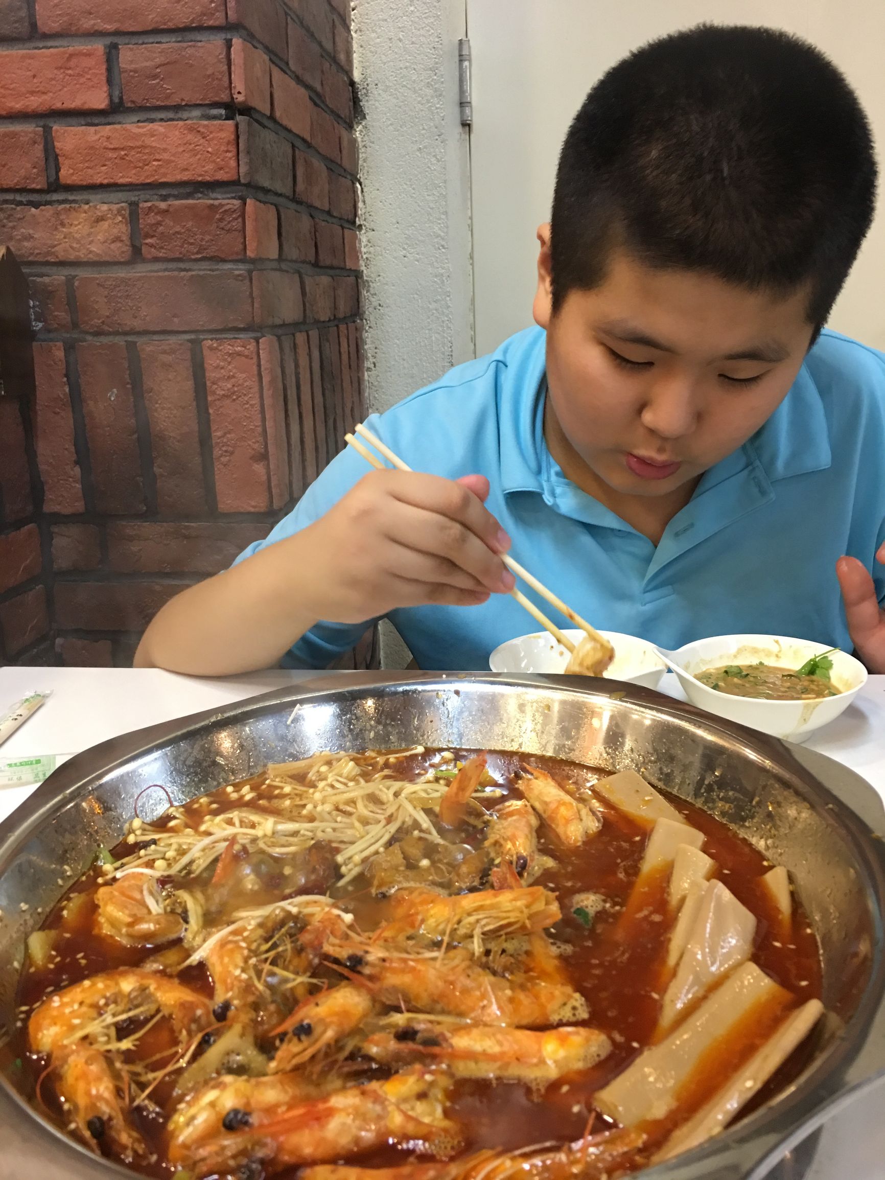 麒麟大虾，值得一吃的大虾火锅