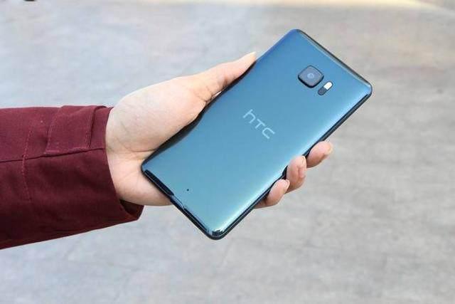 HTC旗舰机从5088降至2999,颜值不输U11