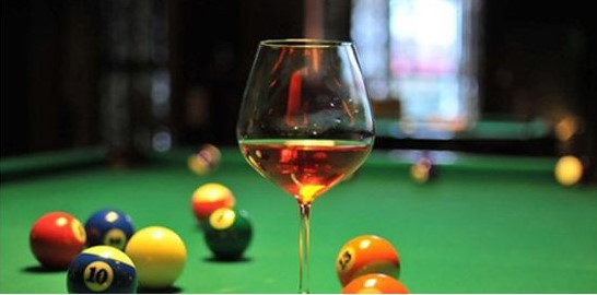 打台球打扎杆的球杆有多重,新手打台球适合什么杆