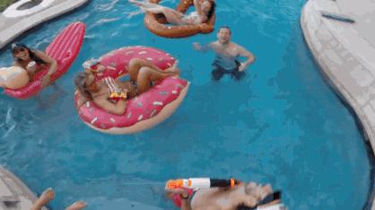 战狼2里面的无人机片段,战狼二无人机哪个好