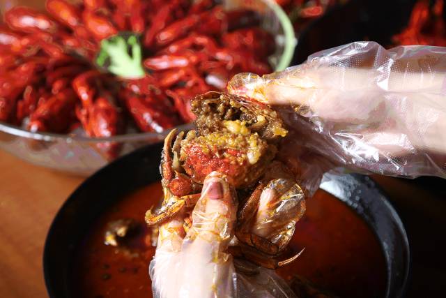 高温红色预警酷热,高温红色预警强雷电