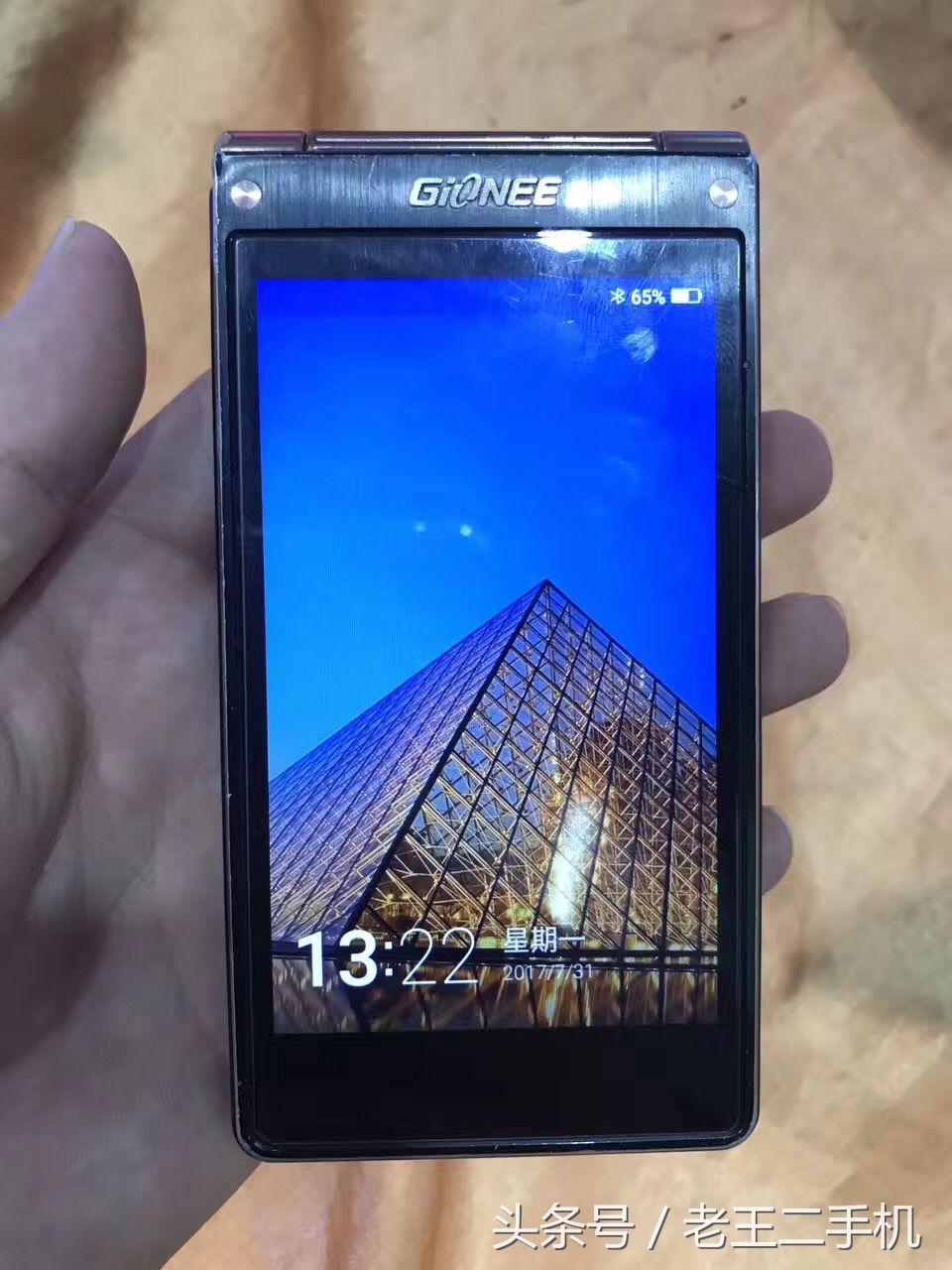 三星翻盖二手手机清仓处理便宜,二手三星手机值得入手吗