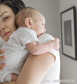 七天新生儿打嗝正确的处理方法,有效缓解新生儿打嗝的方法