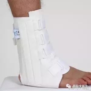 踝关节骨折没有手术怎么办,骨折保守治疗可以活动踝关节吗