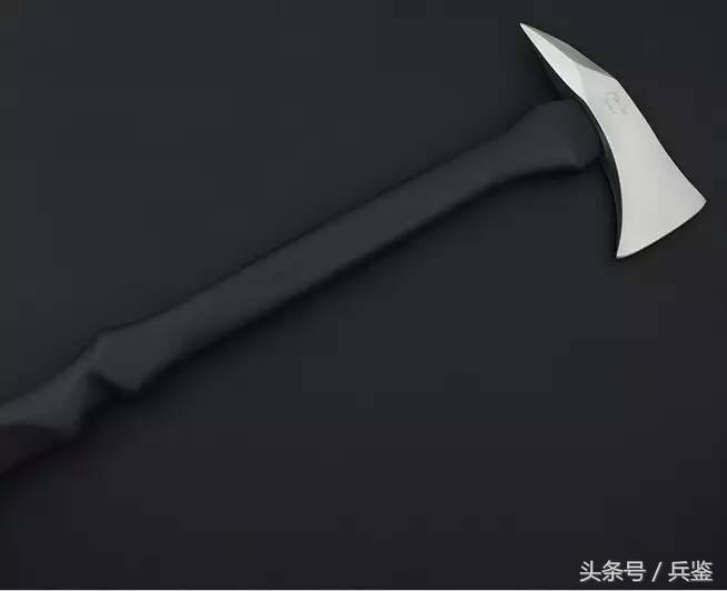 花哨的艺术刀不能比！唯一通过92年美国海豹部队残酷测试的刀具