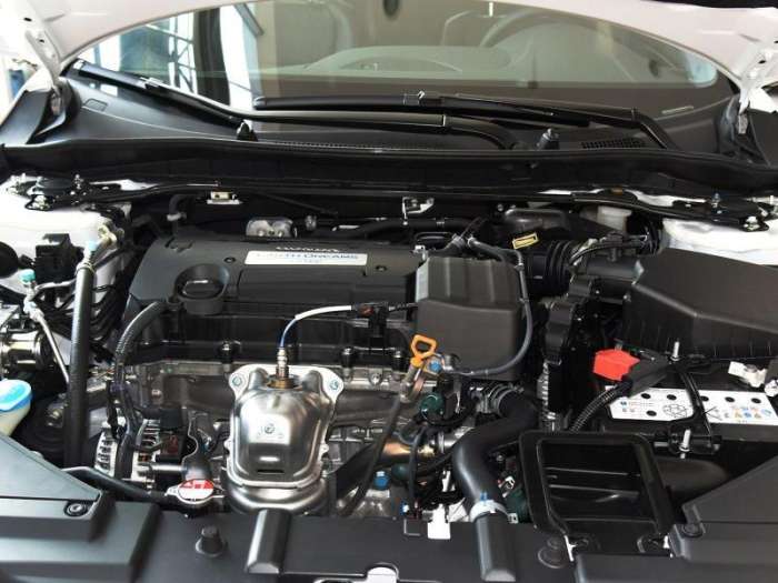 本田思铂睿优惠3万起，既省油性能又好，颜值高运动感十足