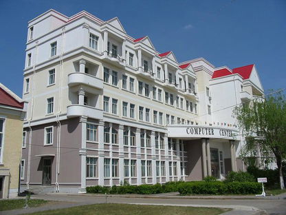 张雪峰马丁互怼500强,张雪峰怼马丁后面结果怎么样