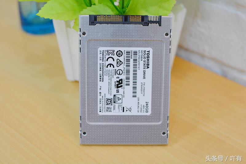 东芝q200240gmlc闪存,东芝q200硬盘