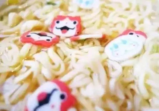 这些搞怪零食你吃过几样,这些奇奇怪怪的零食你吃过吗