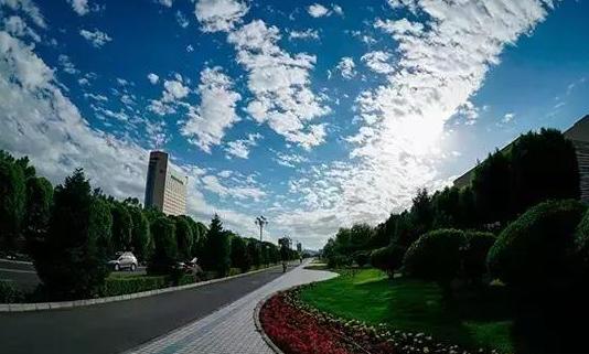 独山子石化乌鲁木齐办事处,跟小编一起玩的视频