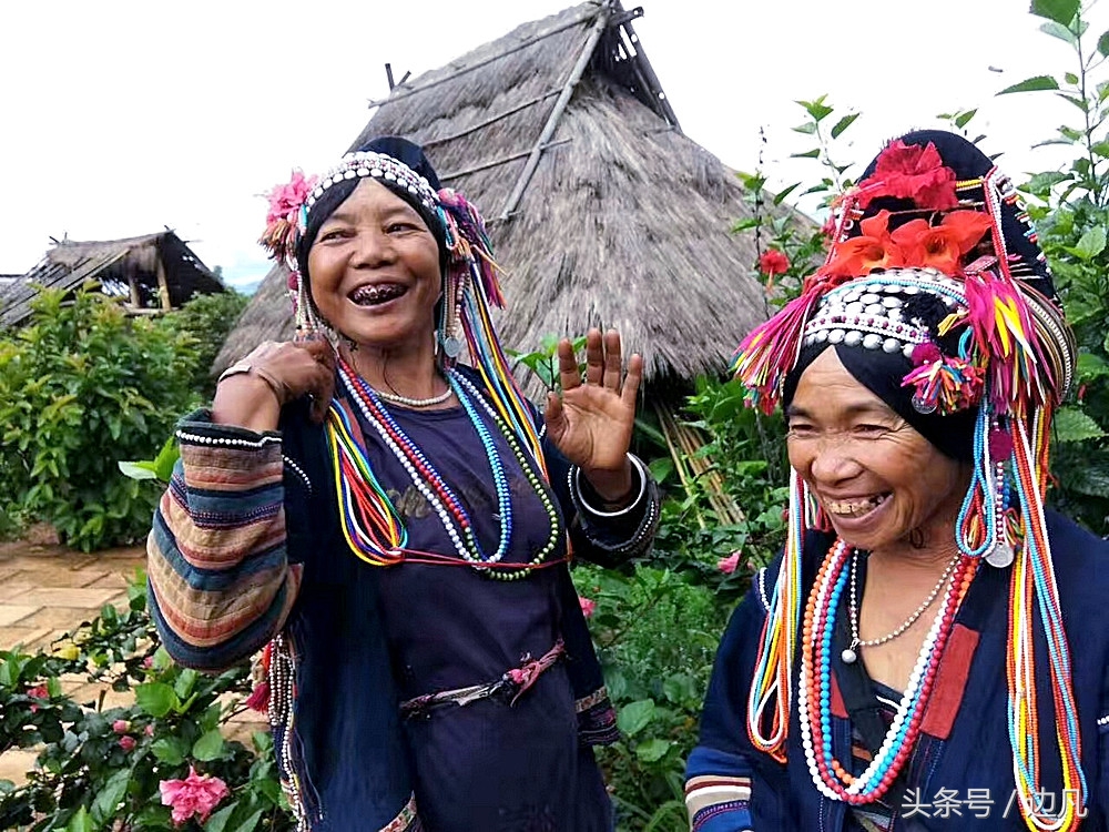 终年生活在高山密林之中的一个神秘的部族，孟连阿卡人！