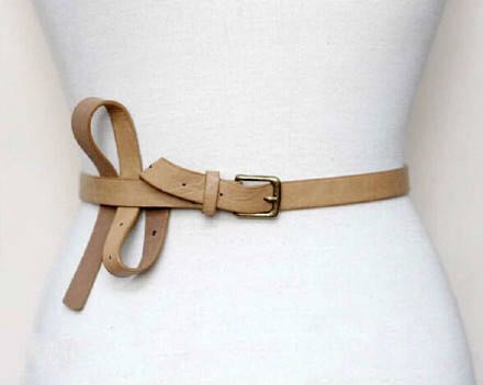 新学的一款腰带系法分享给大家,简单又好看的腰带后背系法