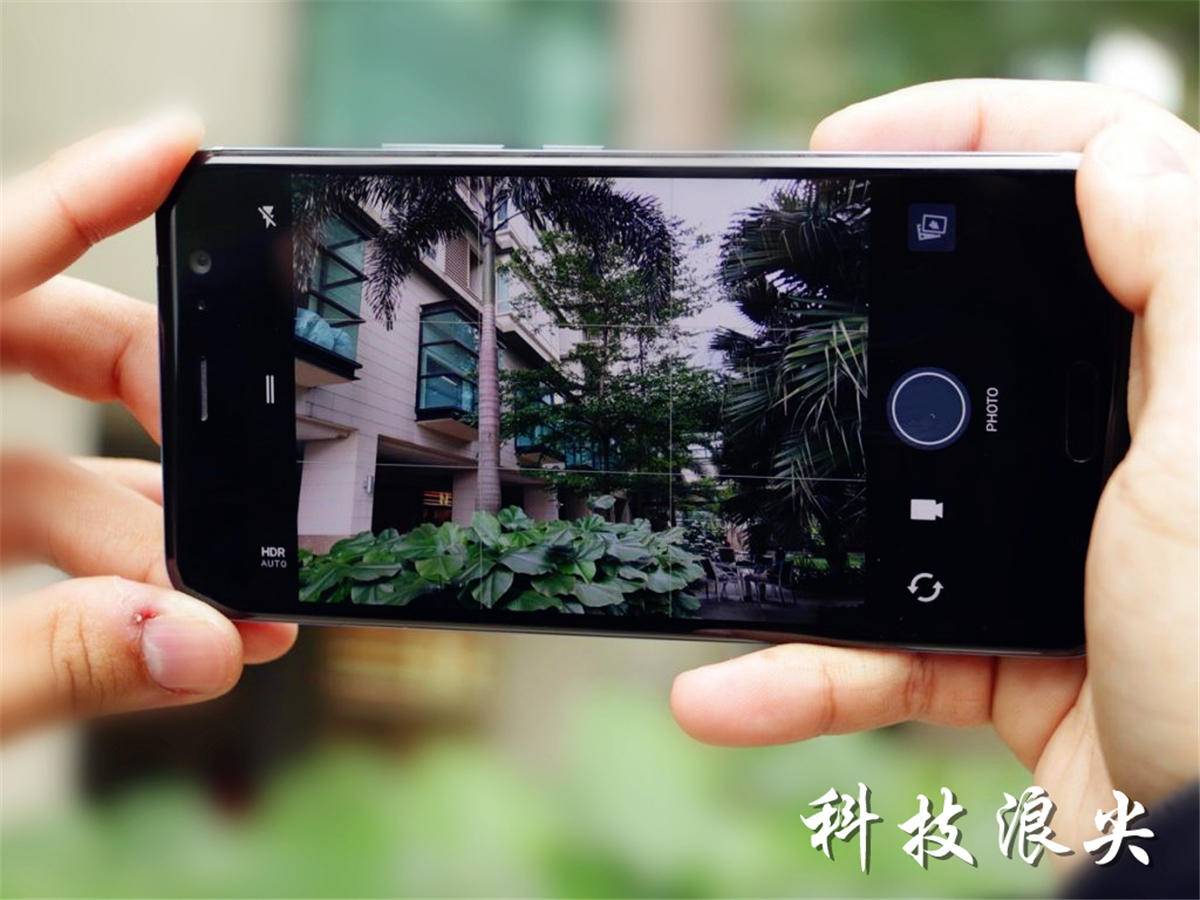 htcu11和htcu11+屏幕对比,htcu11测评