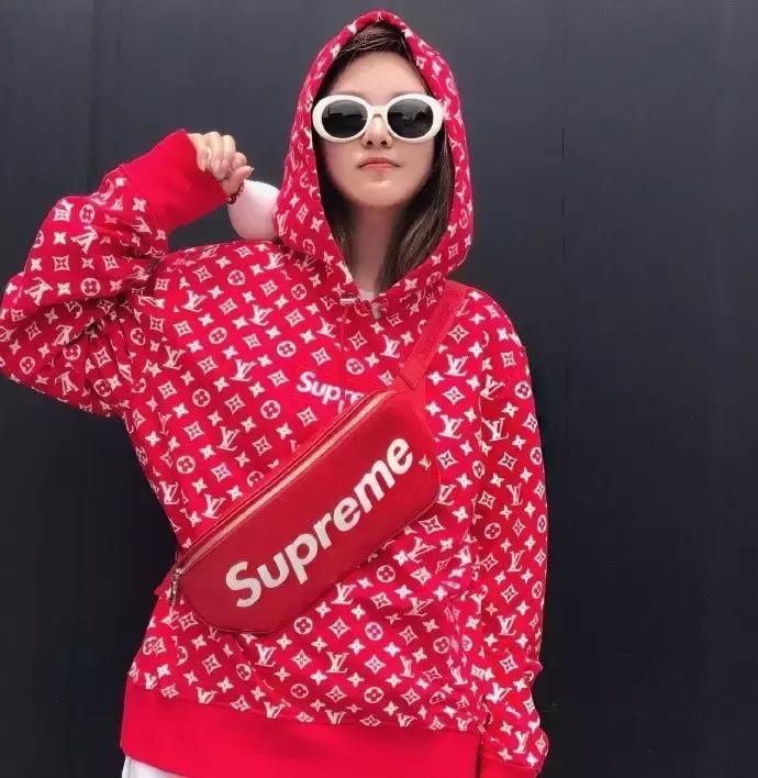 花100万买一台奔驰超跑,花100万买奢侈品