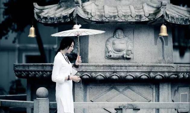 人生感悟语录洗洗睡吧,人到中年早把一切看淡