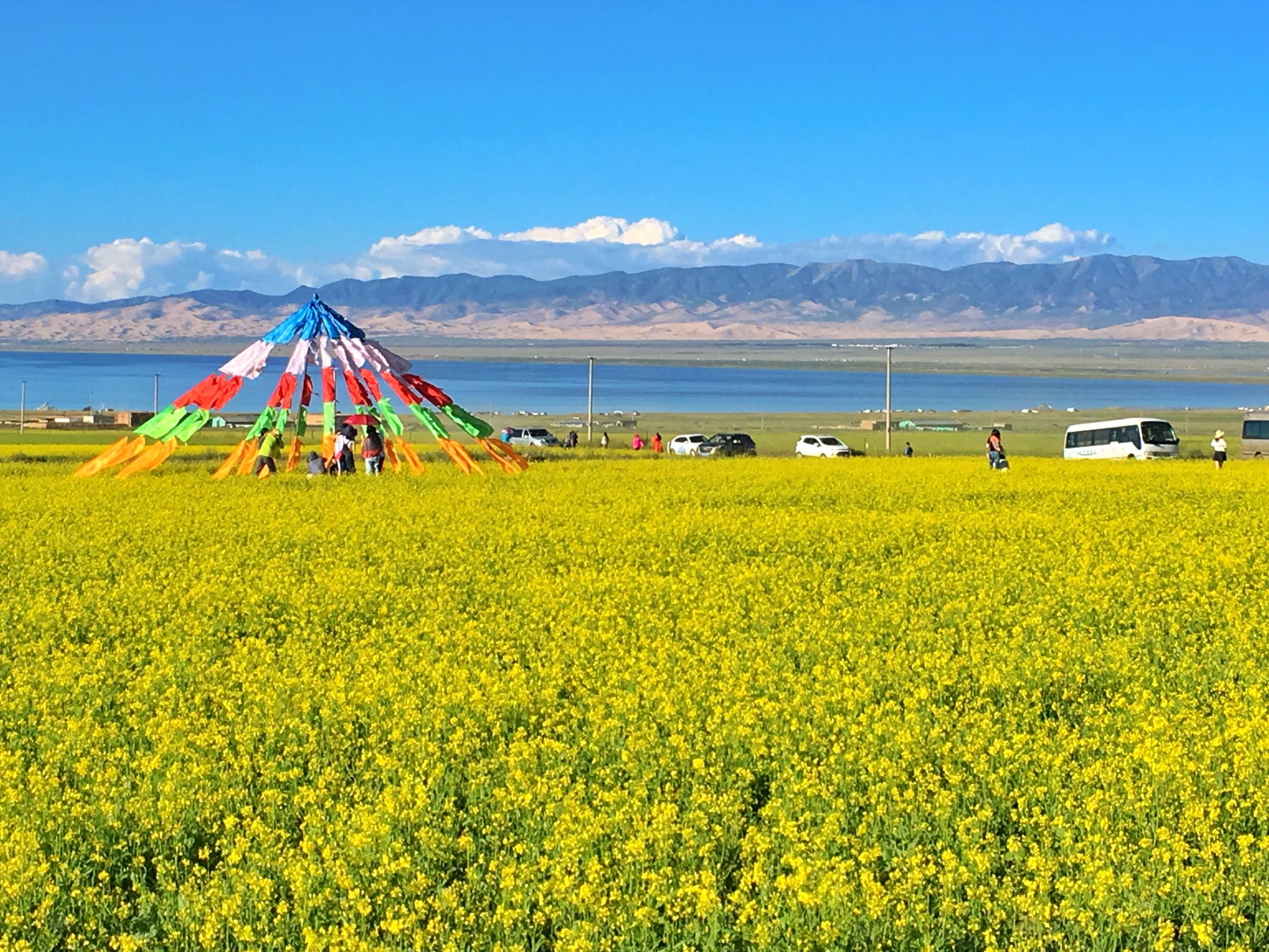 深邃的蓝,梦幻的蓝,是我的青海我的湖