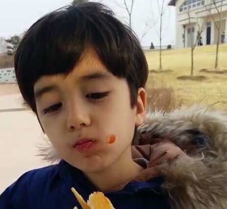 徐列弗图片,韩国混血童模徐列弗