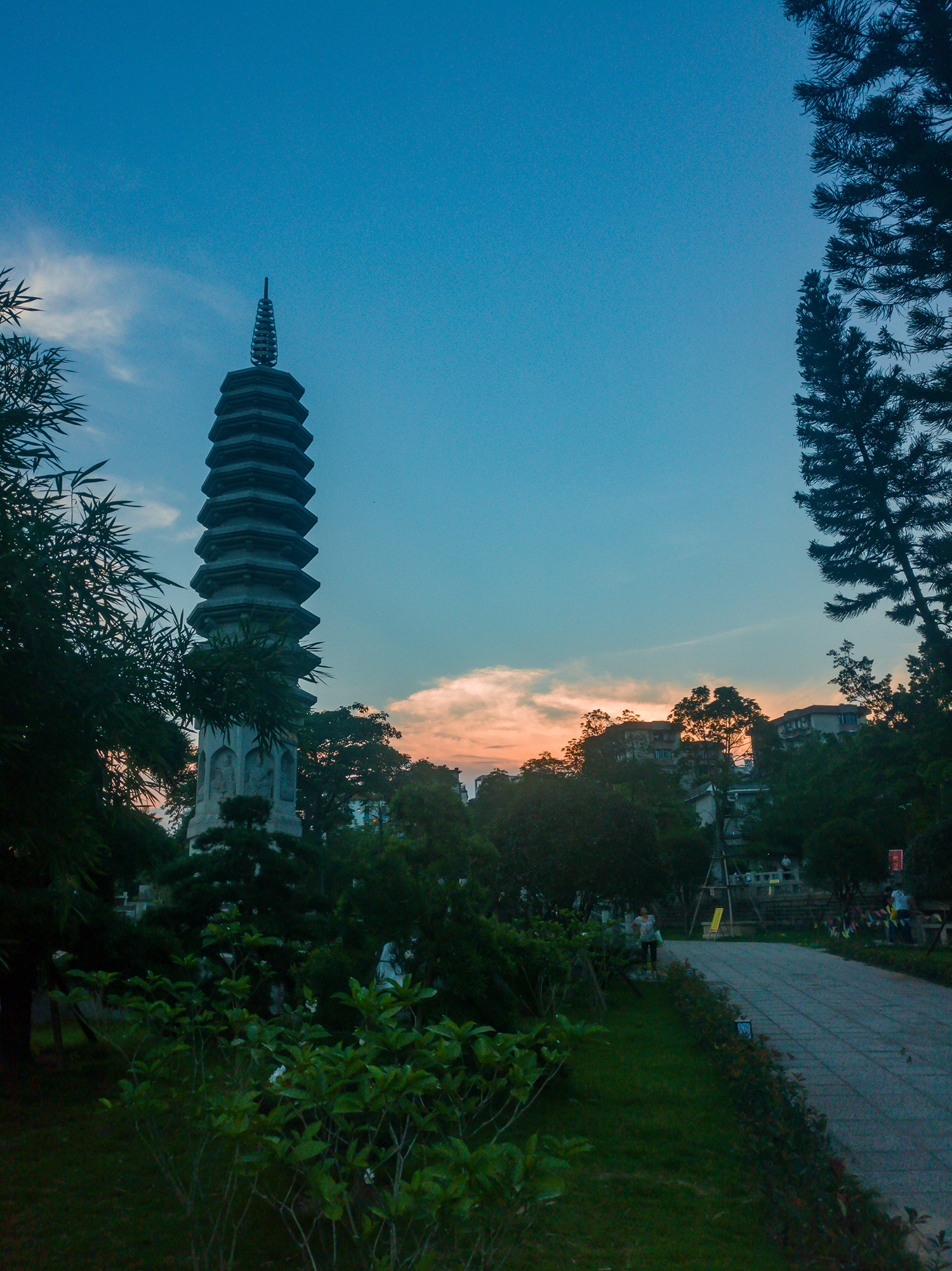 手机旅拍：厦门大学南门外的南普陀寺