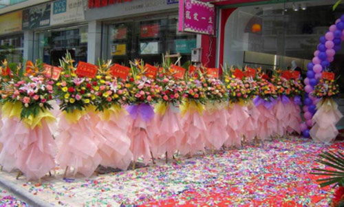 开业送的花篮怎么选择,开业花篮一般订几对最合适