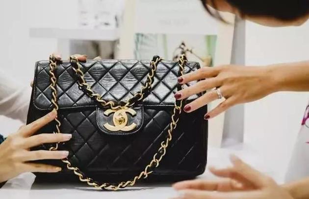 蟒蛇皮包如何保养护理,怎样护理皮具包包