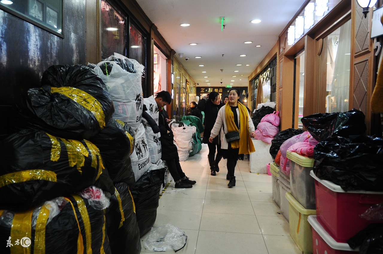 服装新手拿货怎么砍价,服装进货技巧成功经验之谈
