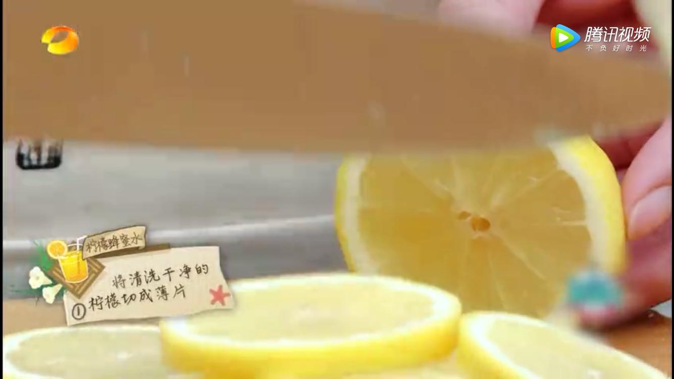 赵薇蜂蜜柠檬水真的好喝么,中餐厅赵薇做的蜂蜜柠檬水