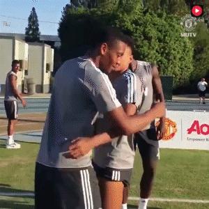 马夏尔伊布曼联,林加德和马奎尔打架