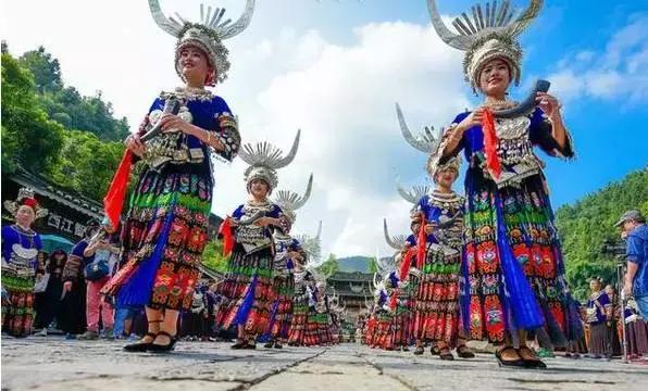 世界上有两个苦难的民族苗族,苗族是一个世界性民族