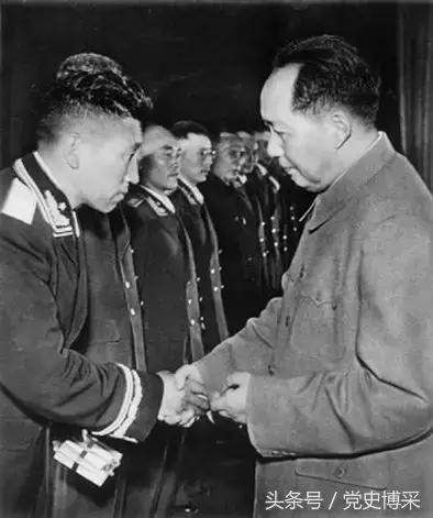 侦破著名的谭甫仁案，*队军**保卫工作的先驱蔡顺礼中将