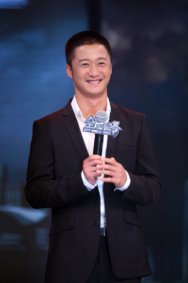 属鸡的人晚年生活怎样,属鸡的人生几月好