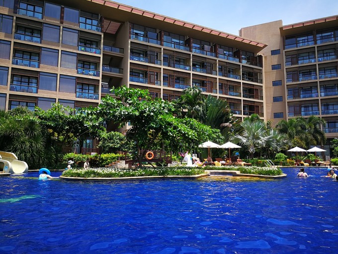 带着老妈和宝贝游三亚（两家铂尔曼和亚龙湾红树林度假之旅）