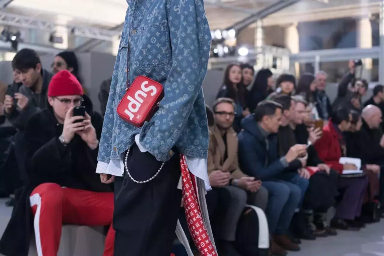 花100万买一台奔驰超跑,花100万买奢侈品