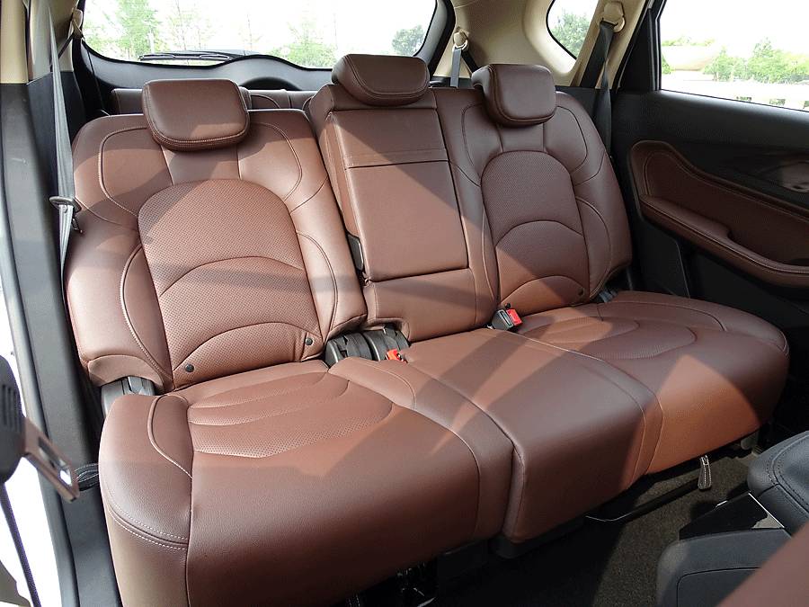 宝骏560半自动挡值得入手吗,2019款全新宝骏560自动挡顶配