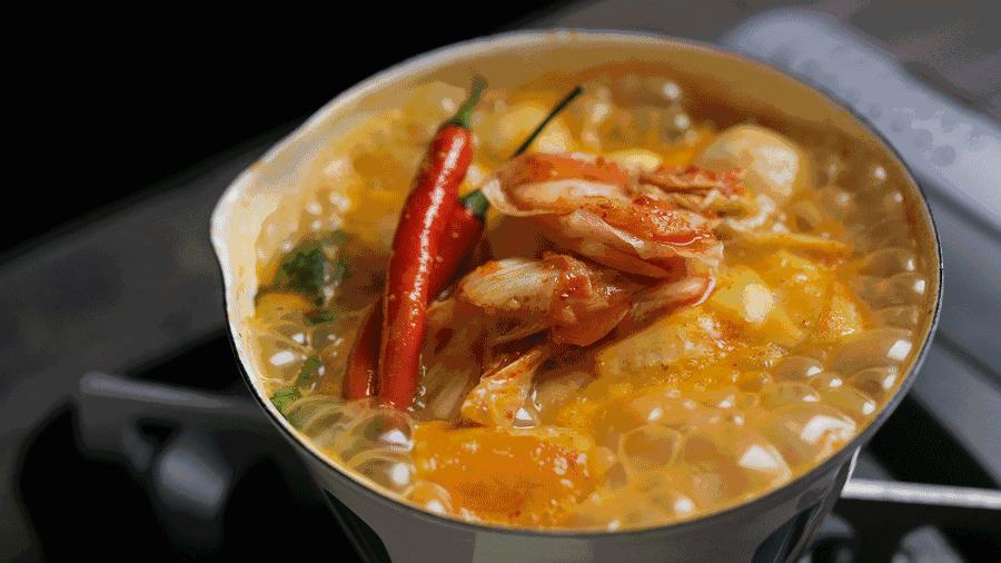 我们嫌弃的国货,老外都拿来炫富