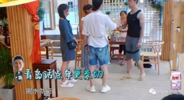 赵薇穿搭夏装,女人学赵薇穿衣搭配