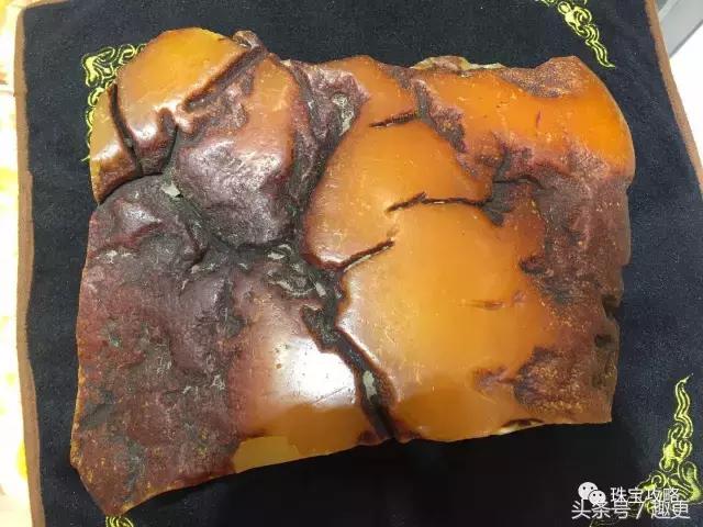 最好的蜜蜡是怎样的,什么样的蜜蜡算是好的品质