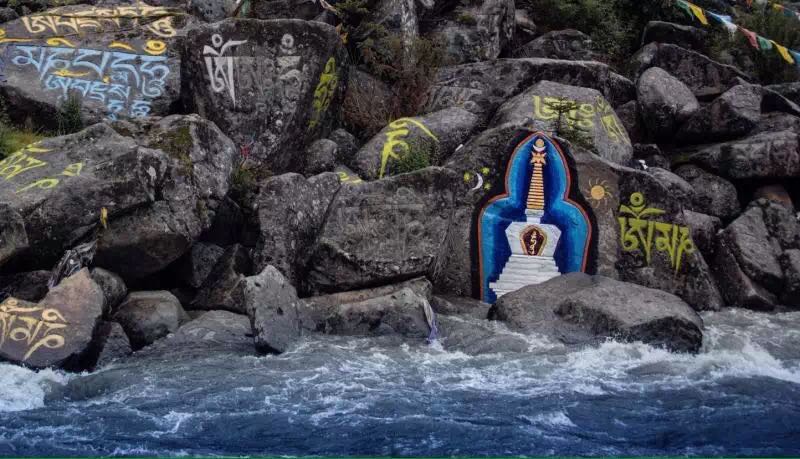 藏传佛教为什么那么多寺庙,藏传佛教各个教派是如何形成的